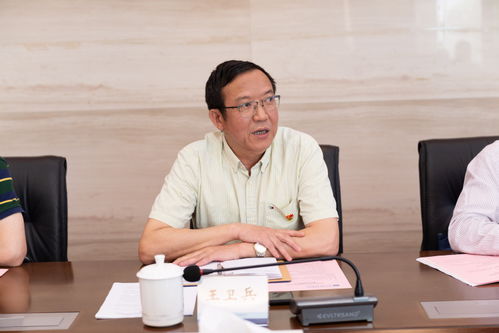 我校成功舉辦重大科研項(xiàng)目申報(bào)沙龍暨專家輔導(dǎo)報(bào)告會(huì)