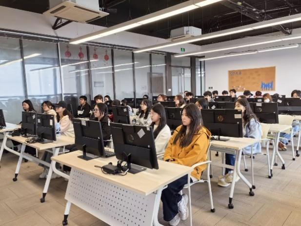 走進前沿，啟航未來 計算機工程學院新生赴中軟國際與同濟人工智能研究院開展專業認知實習